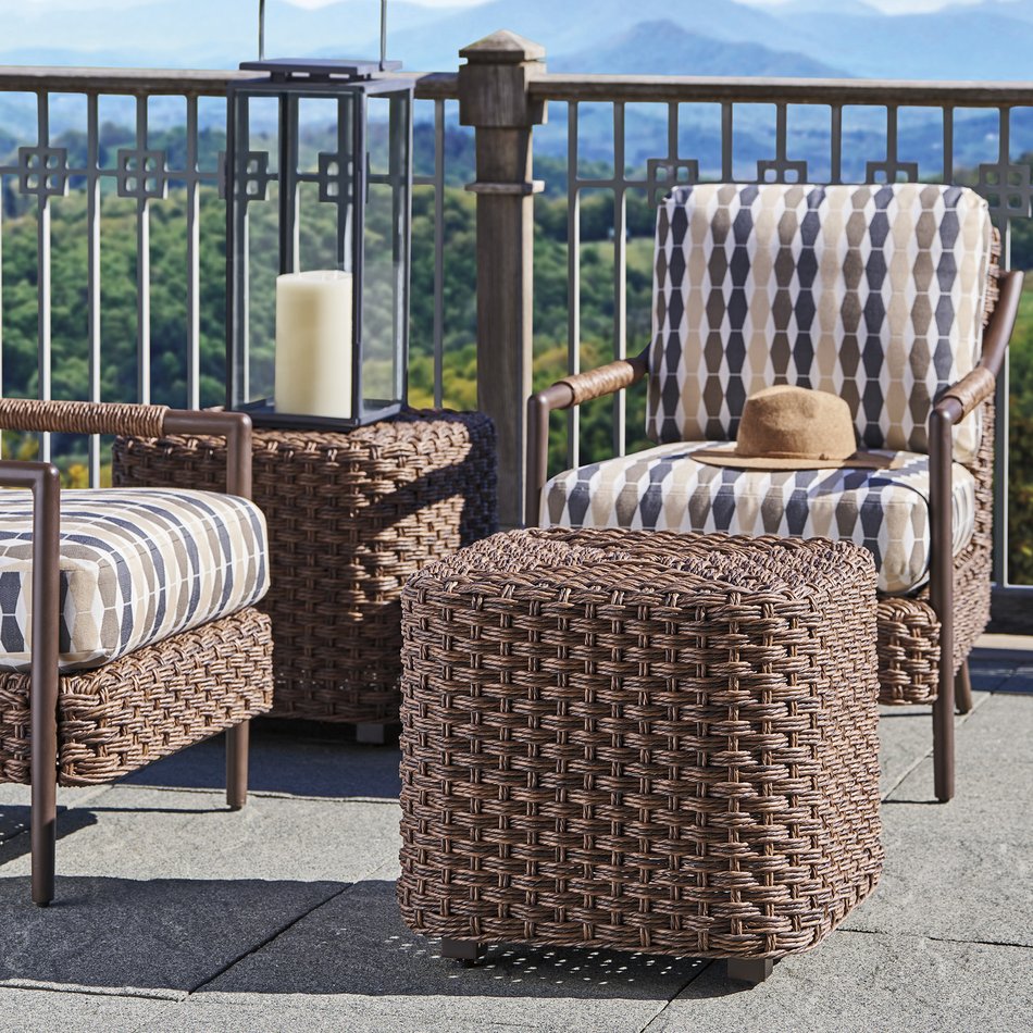 Accent Ottoman