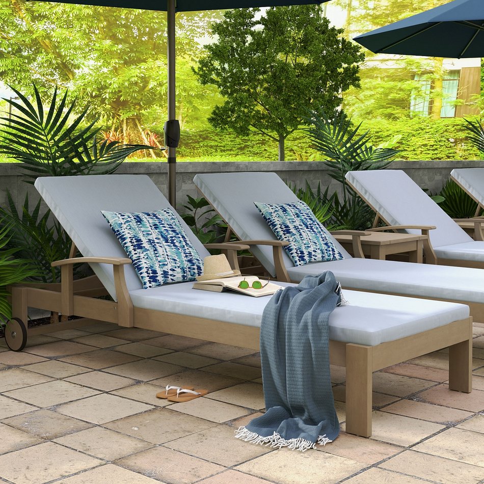 Outdoor Seating