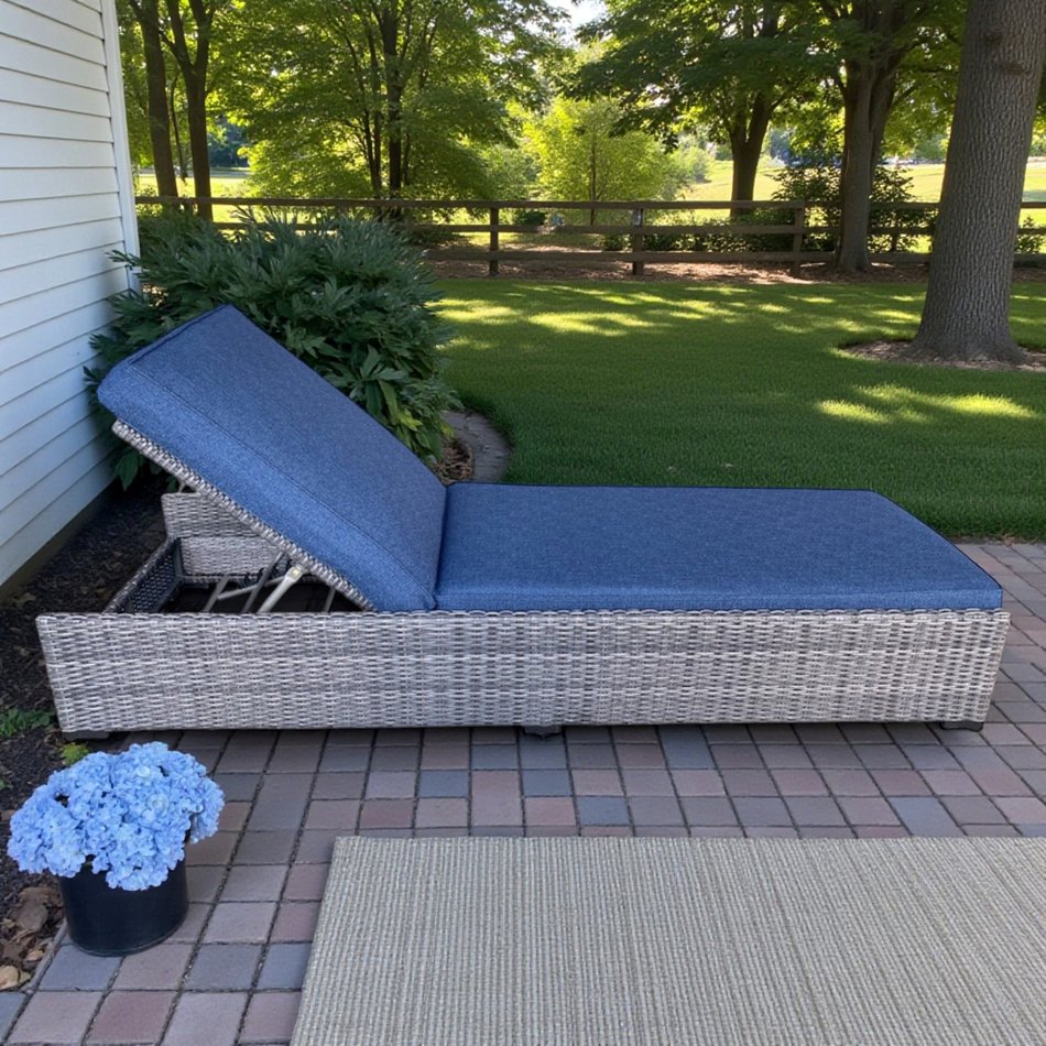 Outdoor Chaise Lounge