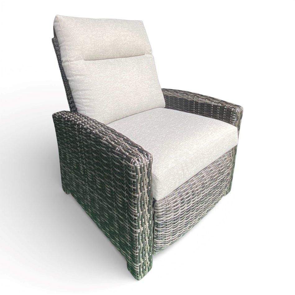 Outdoor Recliner