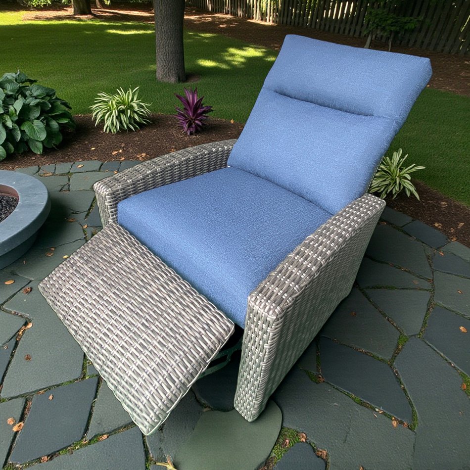 Outdoor Recliner