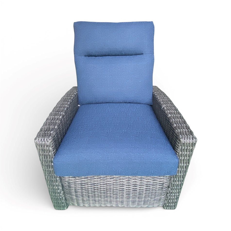 Outdoor Recliner
