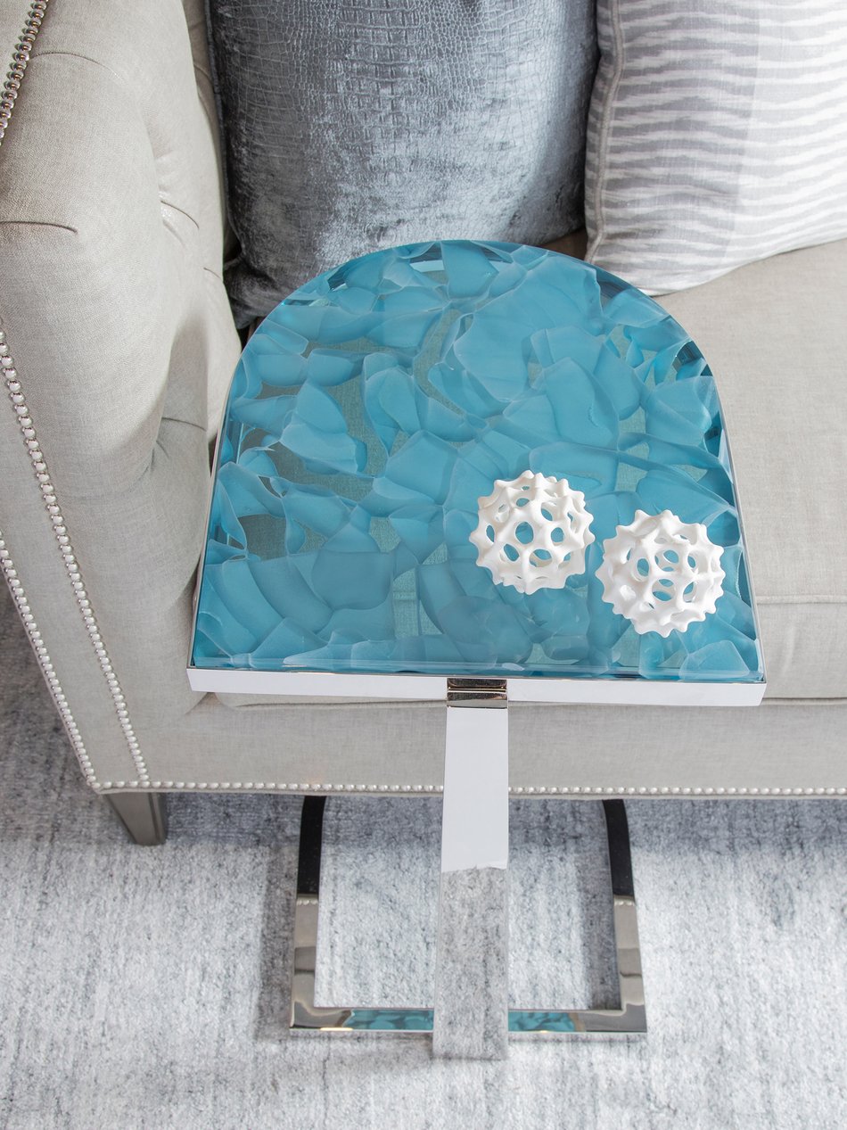 Spot Table