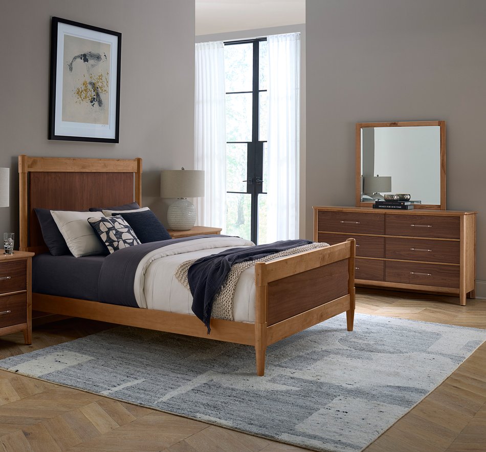 4 Piece King Post Bedroom