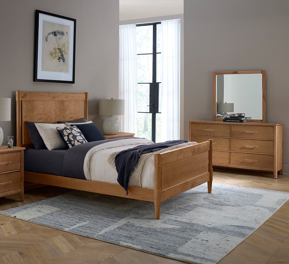 4 Piece Queen Post Bedroom