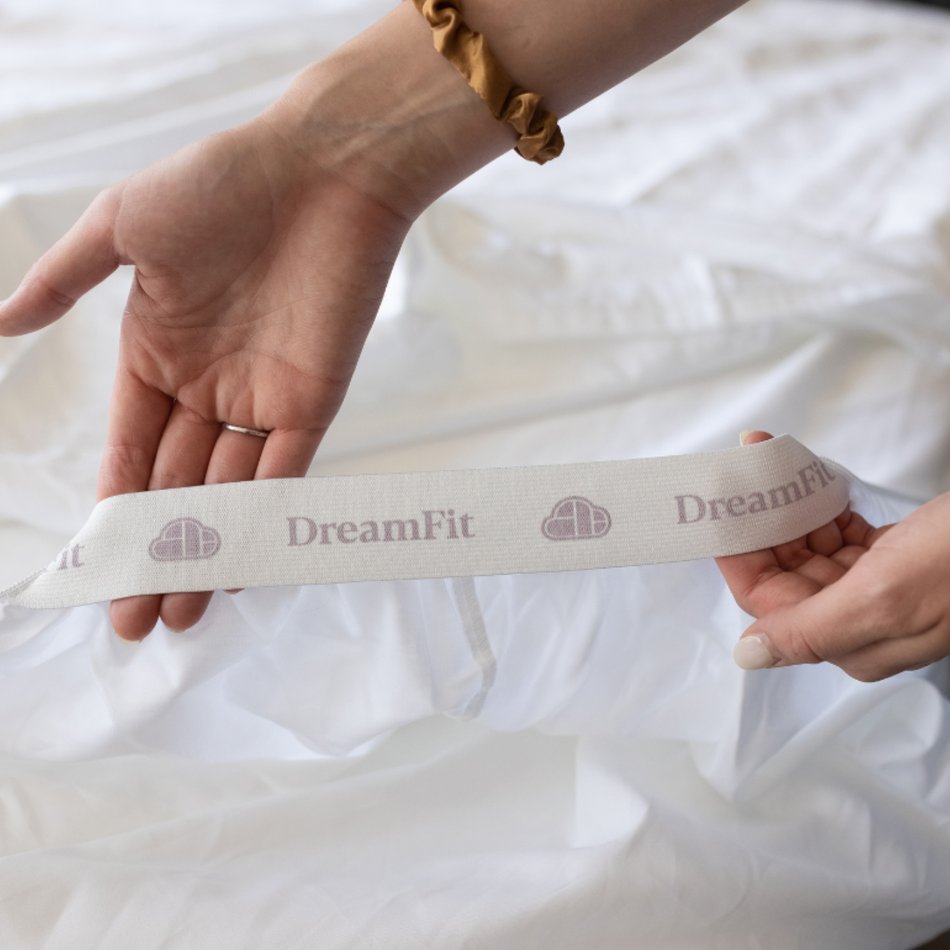 Split King White Sheet Set